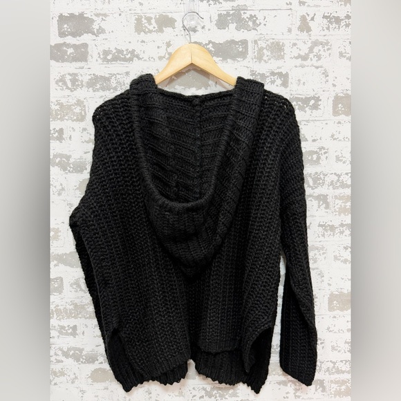 Chunky Knit Black Hooded Sweater NWT | Soft Mohair Blend Pullover | Sizes S & M - Picture 9 of 10